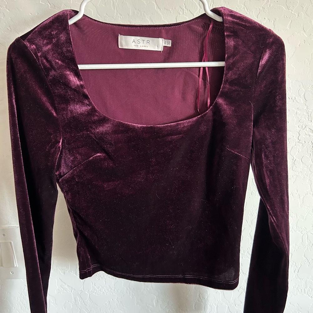 ASTR The Label Velvet Square Neck Blouse - Purple / Maroon XS